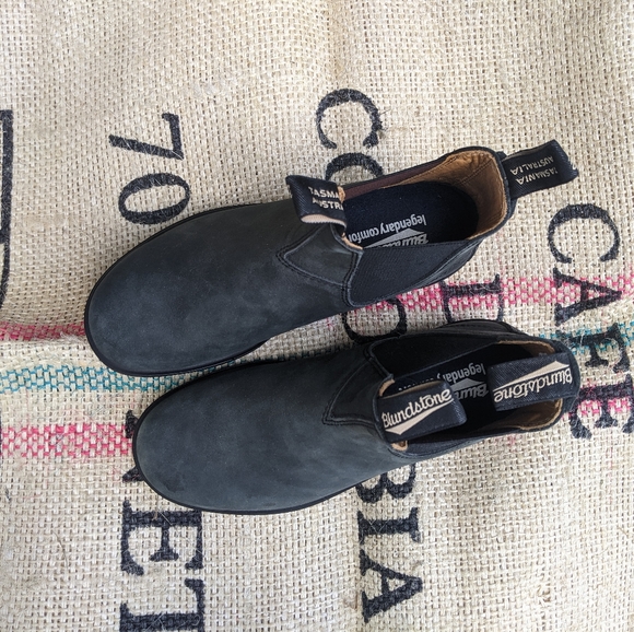 Blundstone Boots - Picture 2 of 4